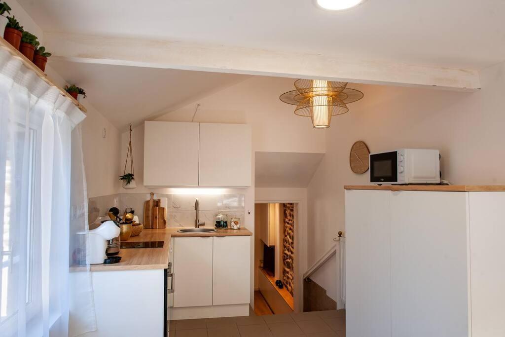 Le Cocoon - Appartement Dans Maison Du Xviieme Siecle Fougères 外观 照片