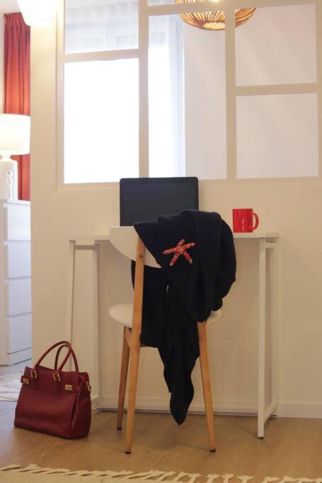 Le Cocoon - Appartement Dans Maison Du Xviieme Siecle Fougères 外观 照片